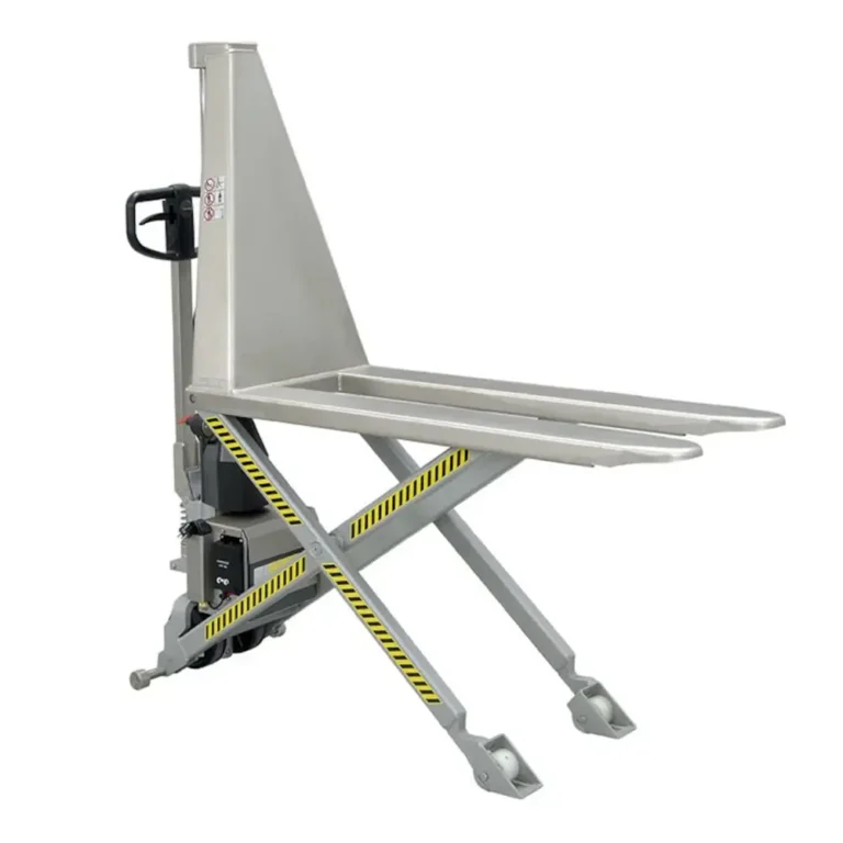 Toyota Lifter-4